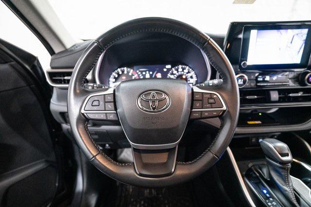 used 2023 Toyota Highlander car, priced at $38,000