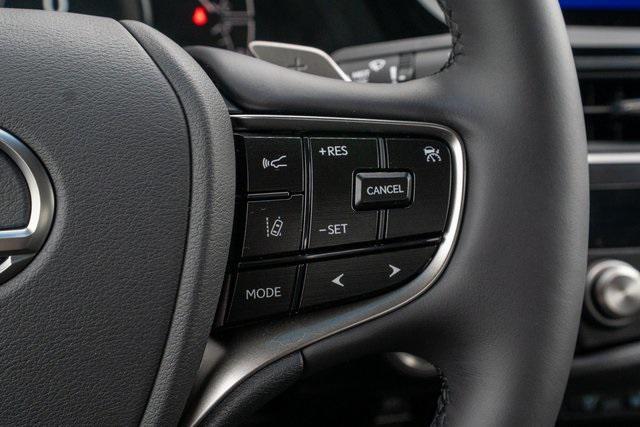 new 2025 Lexus ES 300h car, priced at $50,205