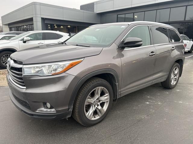 used 2016 Toyota Highlander car, priced at $20,400