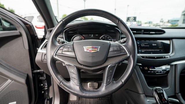 used 2021 Cadillac XT5 car, priced at $31,000