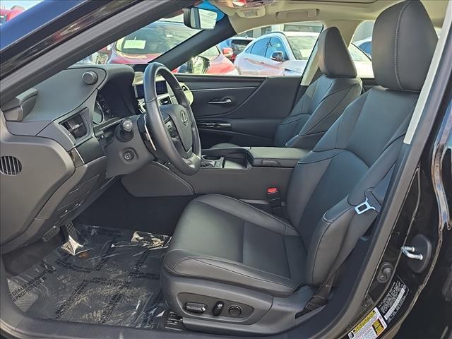 used 2025 Lexus ES 300h car, priced at $43,998
