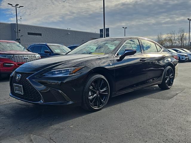 used 2025 Lexus ES 300h car, priced at $43,998