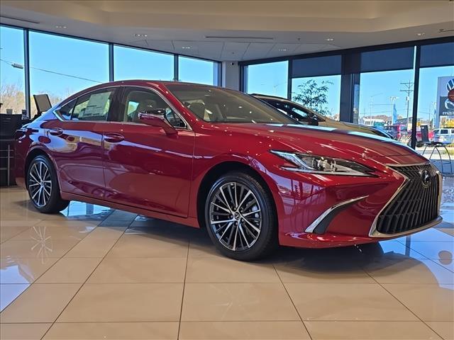 new 2025 Lexus ES 350 car, priced at $46,620