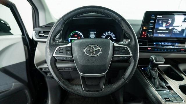 used 2021 Toyota Sienna car, priced at $33,870