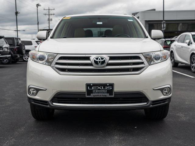 used 2013 Toyota Highlander car, priced at $13,998