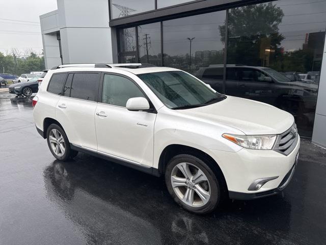 used 2013 Toyota Highlander car, priced at $14,482