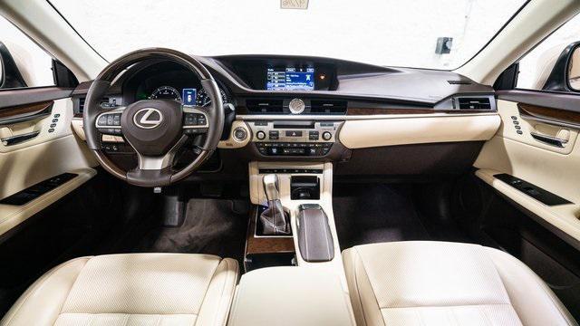 used 2016 Lexus ES 350 car, priced at $19,800