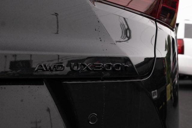 new 2025 Lexus UX 300h car, priced at $45,129