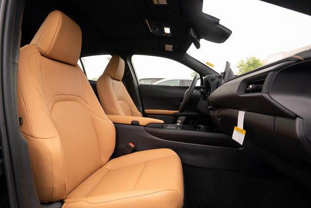 new 2025 Lexus UX 300h car, priced at $45,129