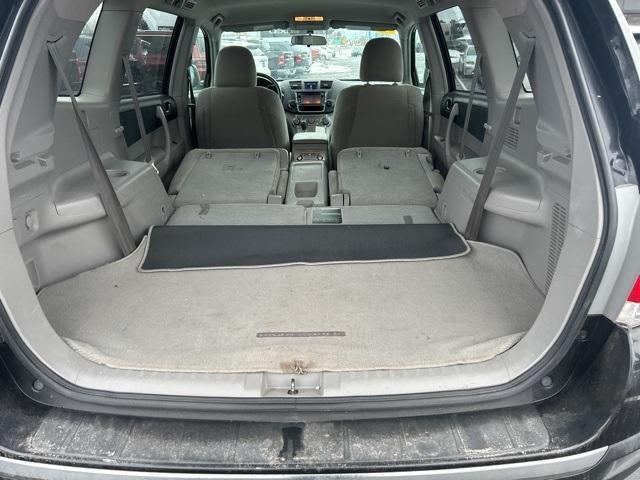 used 2013 Toyota Highlander car, priced at $12,600