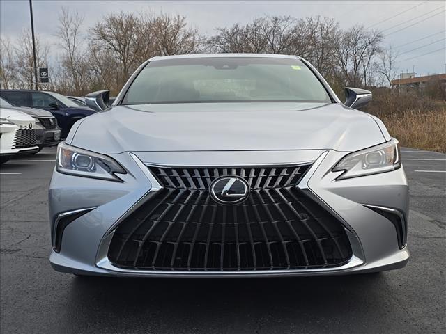 new 2025 Lexus ES 350 car, priced at $47,250