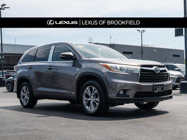 used 2015 Toyota Highlander car, priced at $14,998