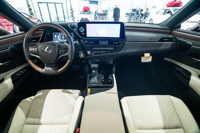 new 2025 Lexus ES 350 car, priced at $52,845