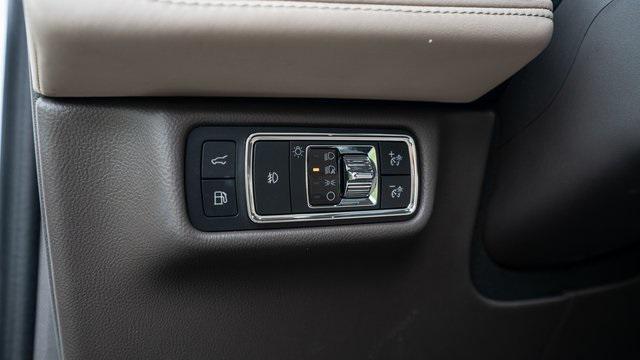 used 2020 Lincoln Aviator car, priced at $32,992