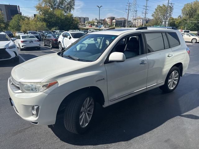 used 2013 Toyota Highlander Hybrid car, priced at $13,992