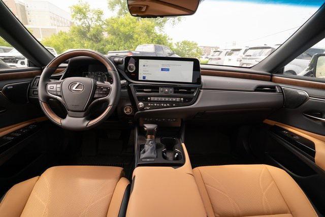 new 2025 Lexus ES 350 car, priced at $54,549