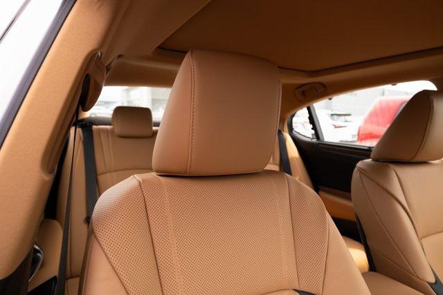 new 2025 Lexus ES 350 car, priced at $54,549