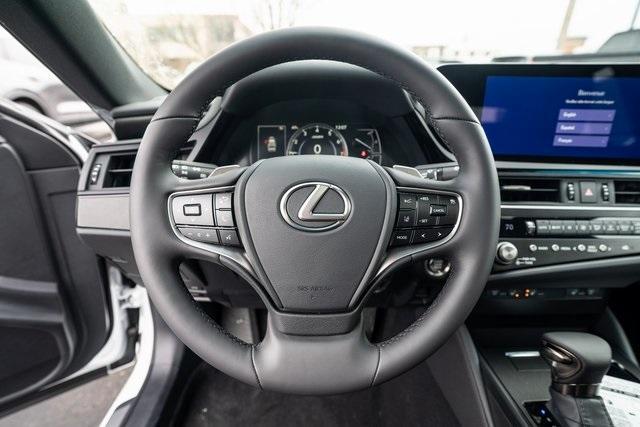 new 2025 Lexus ES 350 car, priced at $46,645