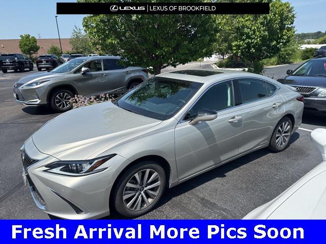 used 2020 Lexus ES 300h car, priced at $34,492
