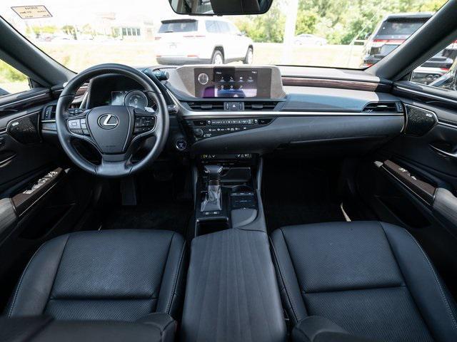 used 2020 Lexus ES 300h car, priced at $33,598