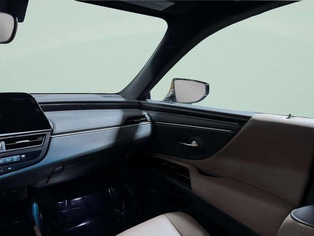 used 2024 Lexus ES 350 car, priced at $40,498