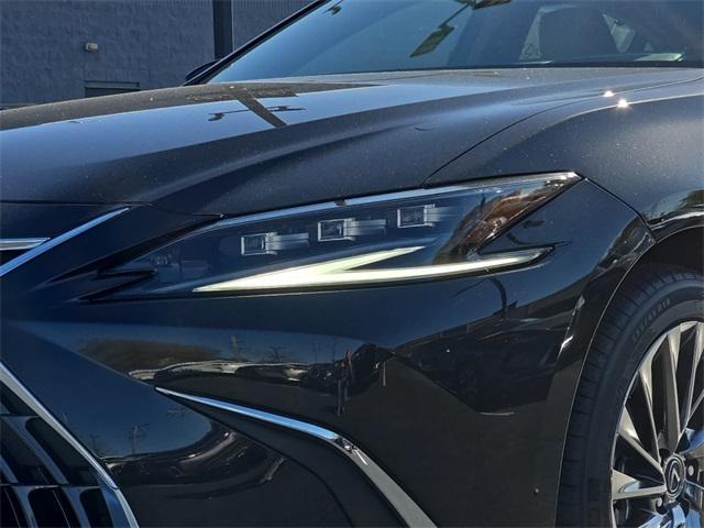 new 2025 Lexus ES 350 car, priced at $53,420