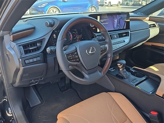 new 2025 Lexus ES 350 car, priced at $53,420