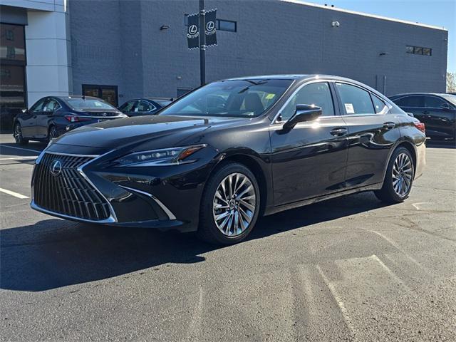 new 2025 Lexus ES 350 car, priced at $53,420