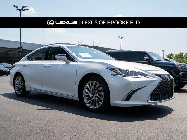 used 2019 Lexus ES 300h car, priced at $27,698