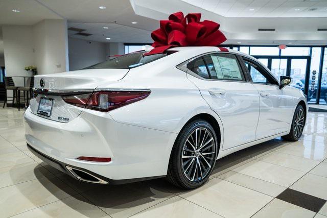 new 2025 Lexus ES 350 car, priced at $46,645