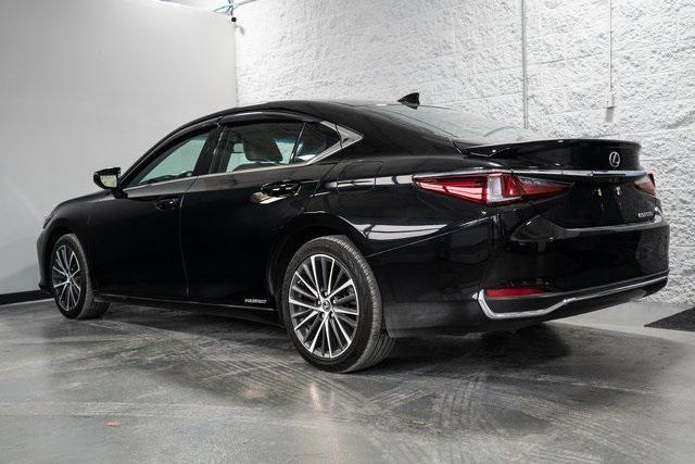 used 2022 Lexus ES 300h car, priced at $42,108