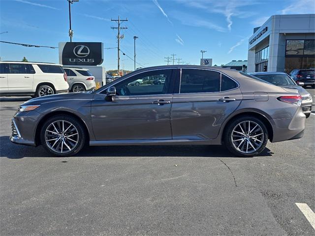 used 2022 Toyota Camry Hybrid car, priced at $25,992