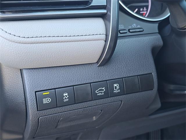 used 2022 Toyota Camry Hybrid car, priced at $25,992