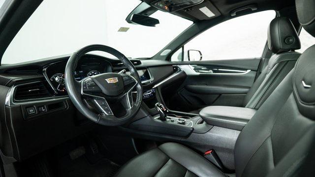 used 2022 Cadillac XT5 car, priced at $34,743