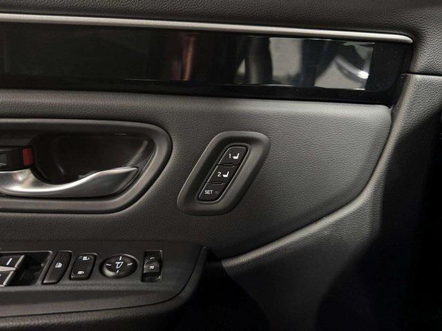 used 2025 Honda Pilot car, priced at $45,492