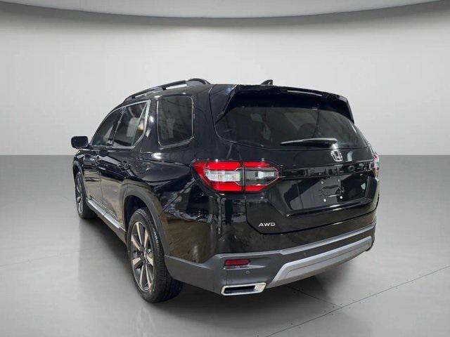 used 2025 Honda Pilot car, priced at $45,492