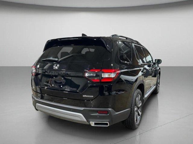 used 2025 Honda Pilot car, priced at $45,492