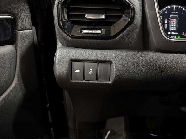 used 2025 Honda Pilot car, priced at $45,492