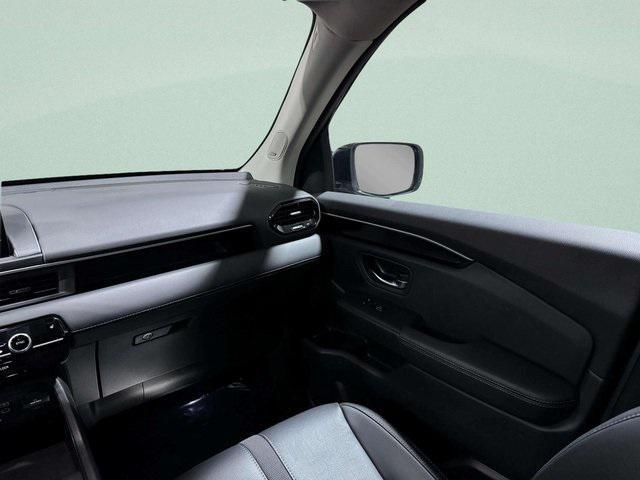 used 2025 Honda Pilot car, priced at $45,492