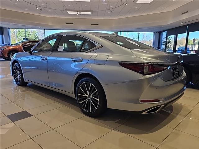 new 2025 Lexus ES 350 car, priced at $47,250