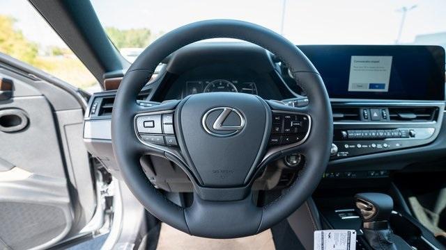 new 2025 Lexus ES 350 car, priced at $49,330