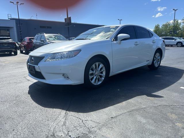 used 2013 Lexus ES 300h car, priced at $13,992