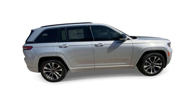 new 2024 Jeep Grand Cherokee car, priced at $69,035