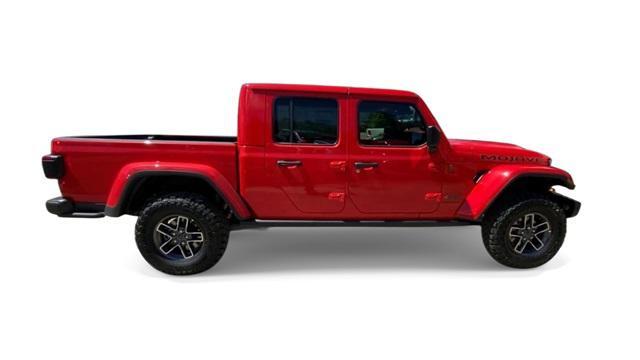 new 2024 Jeep Gladiator car, priced at $69,405