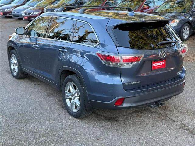 used 2015 Toyota Highlander car, priced at $15,850