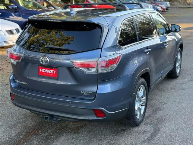 used 2015 Toyota Highlander car, priced at $15,850