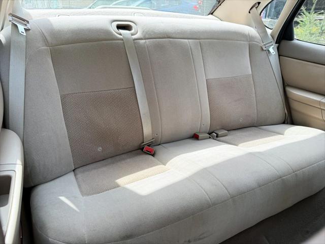 used 2004 Ford Taurus car, priced at $3,950