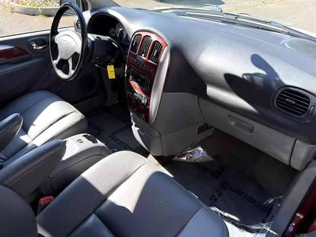 used 2007 Chrysler Town & Country car, priced at $5,950