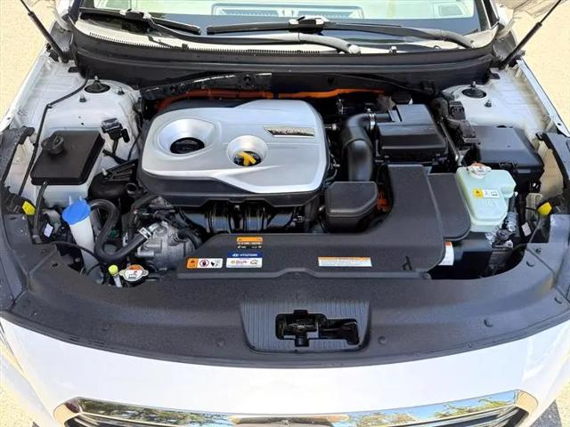 used 2016 Hyundai Sonata Hybrid car, priced at $7,950