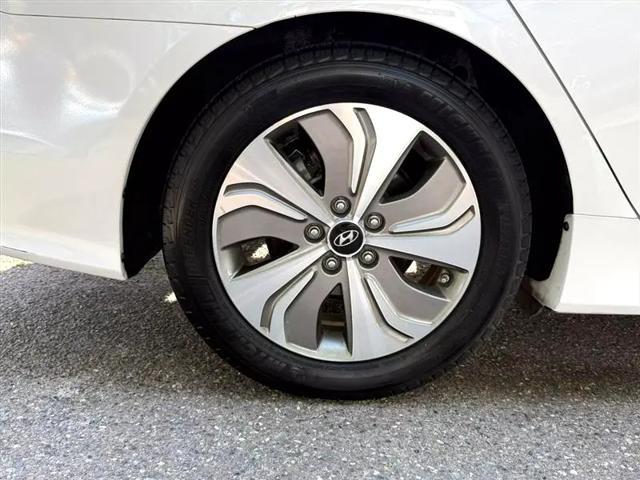 used 2014 Hyundai Sonata Hybrid car, priced at $7,950